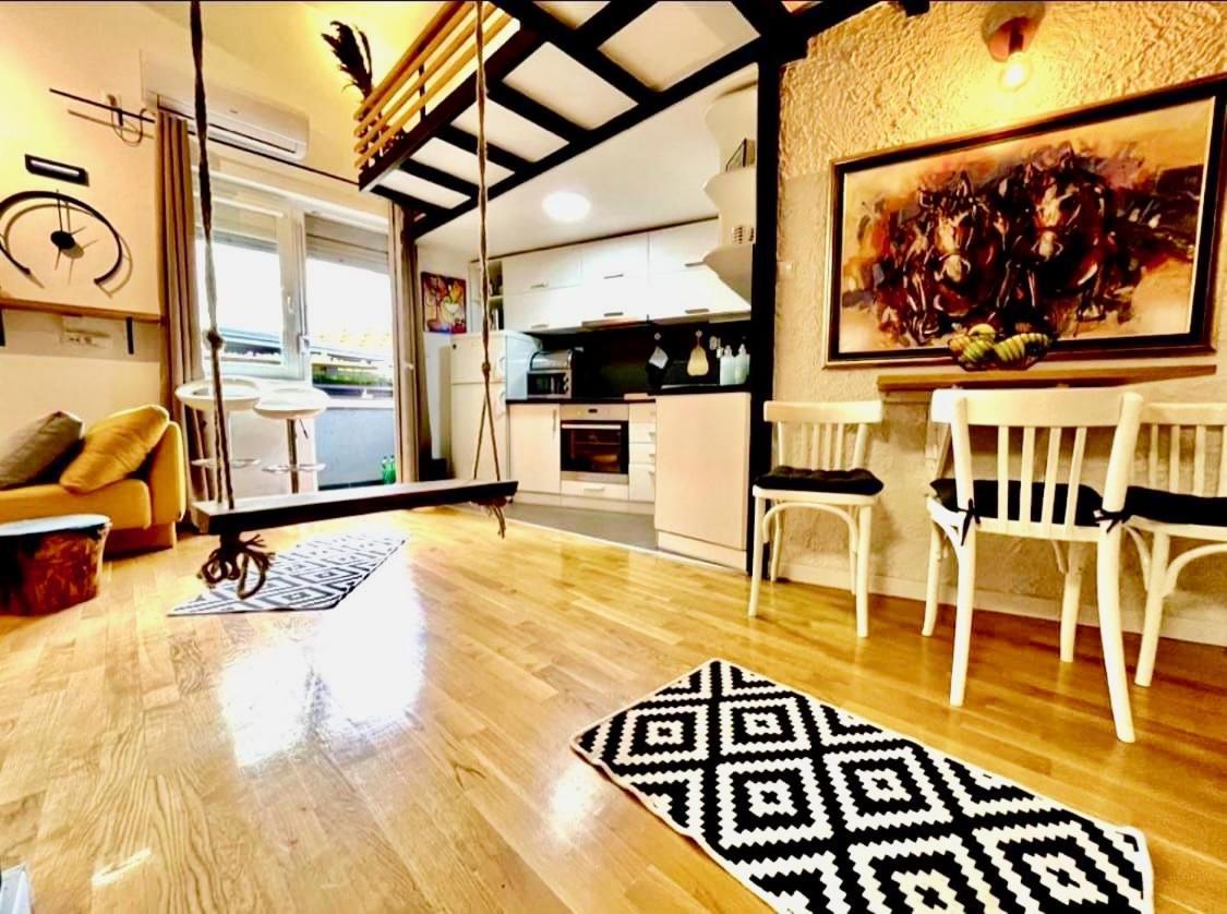 Lifestyle Gallery Apartment Skopje Ngoại thất bức ảnh